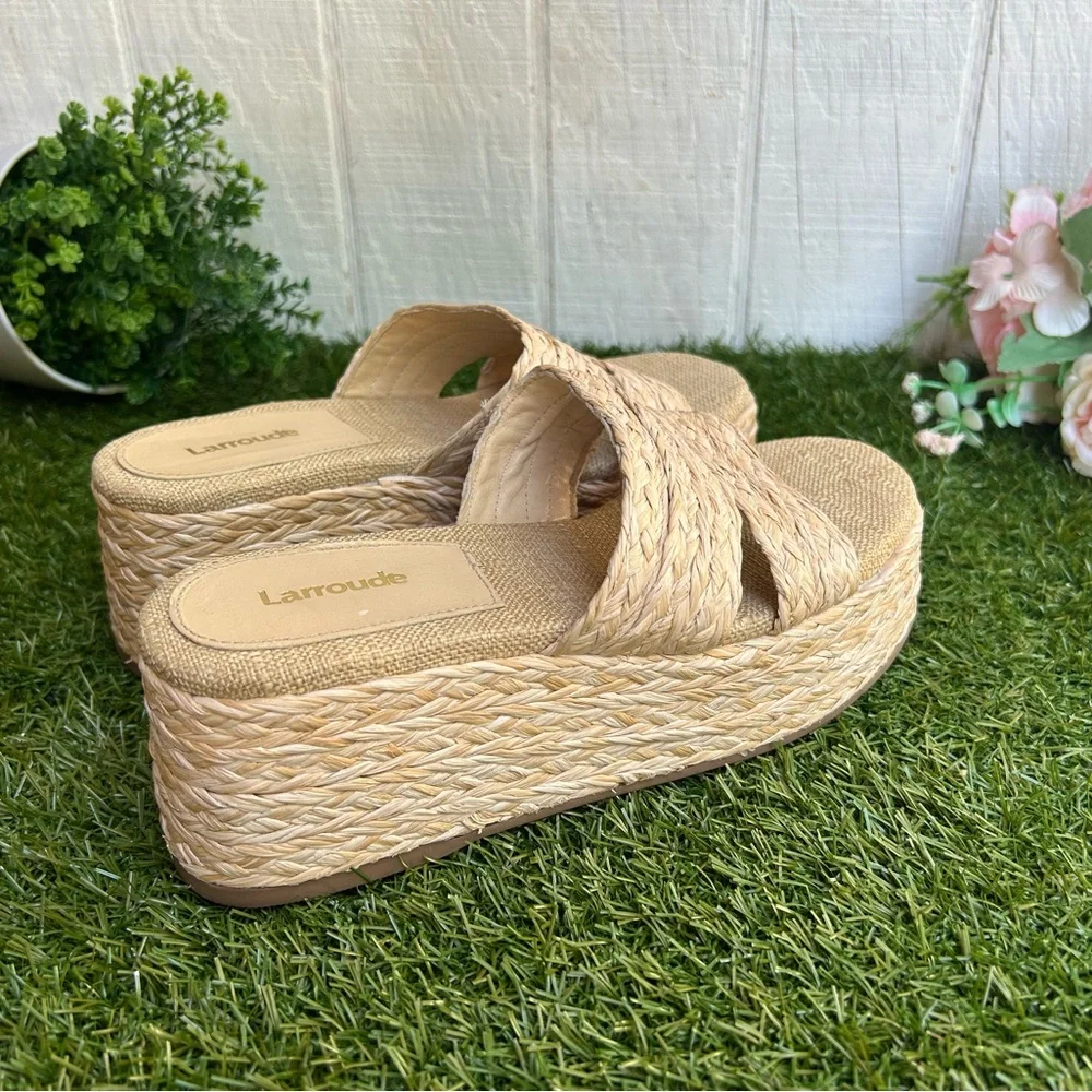 Larroudé Women's Ash Braided natural  Raffia Flatform Sandals size 6.5 like new